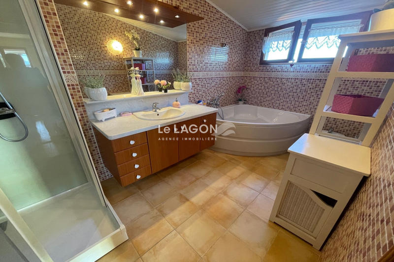 Maison - 170 m² - 6 pièces