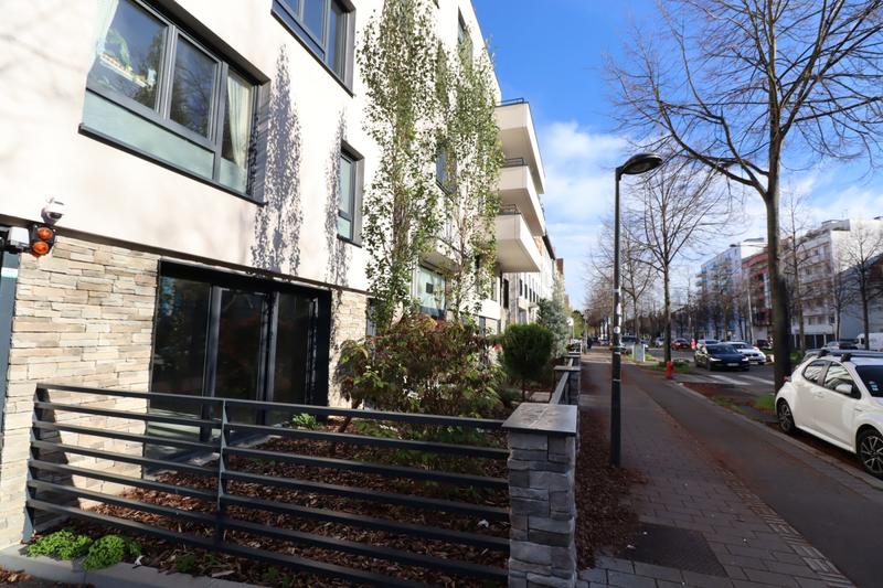 Local d'activités - 90 m² - 2 pièces