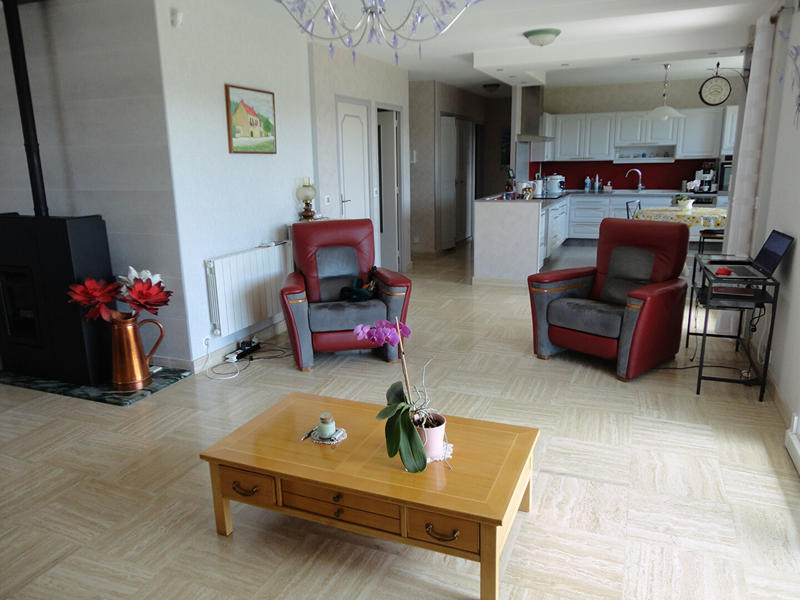 Maison - 215 m² - 7 pièces