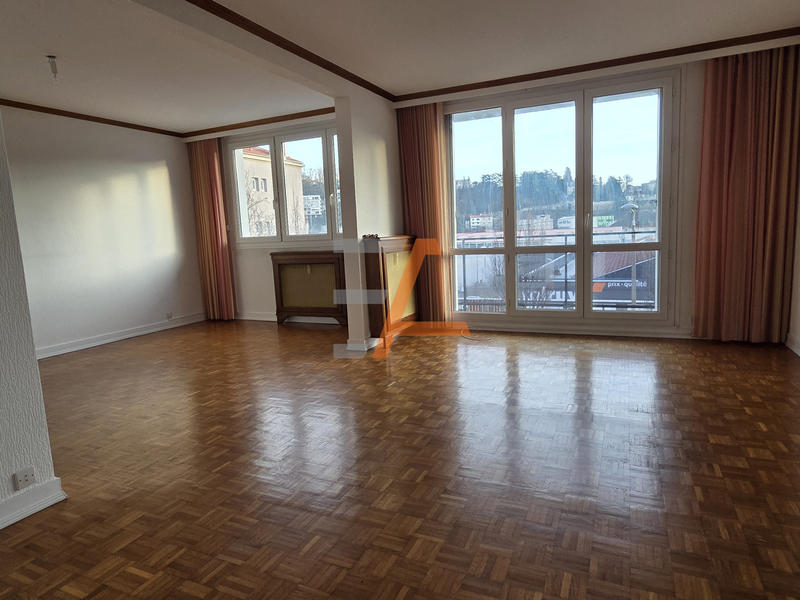 Appartement - 105 m² - 5 pièces