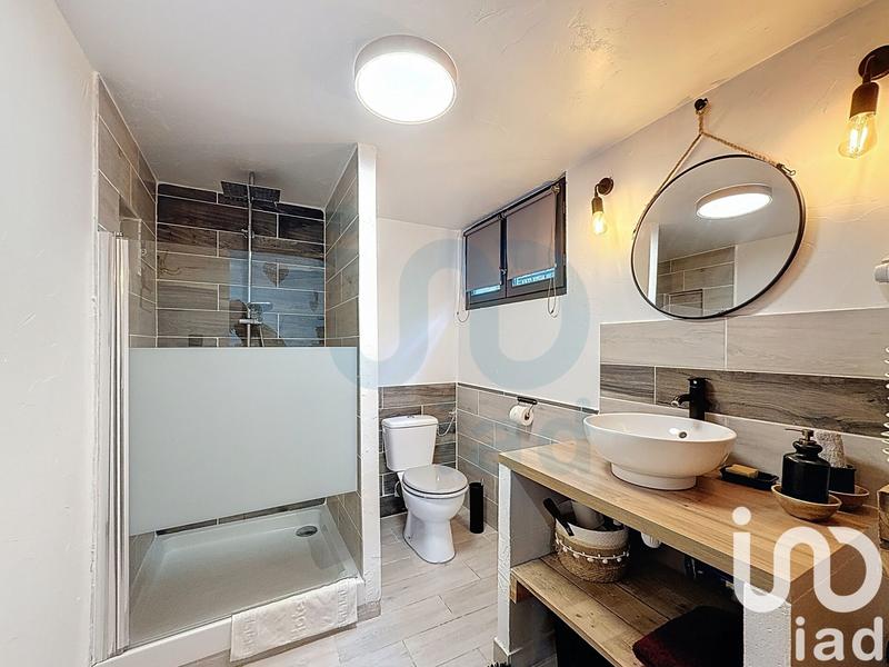 Maison - 250 m² - 10 pièces