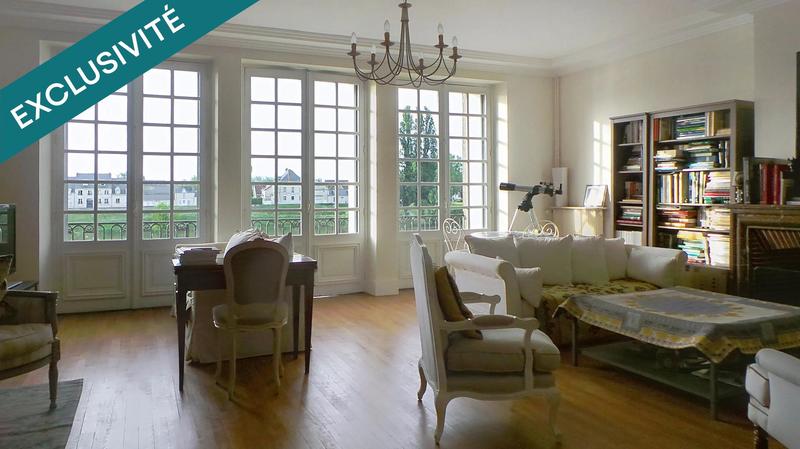 Maison de maîtres - 256 m² - 7 pièces