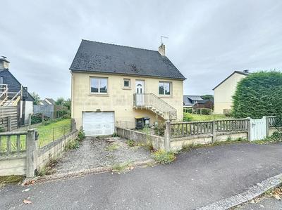 Maison - 90 m² - 5 pièces