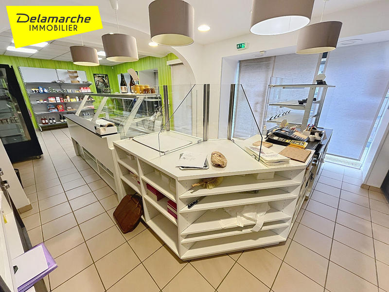 Maison - 185 m² - 10 pièces