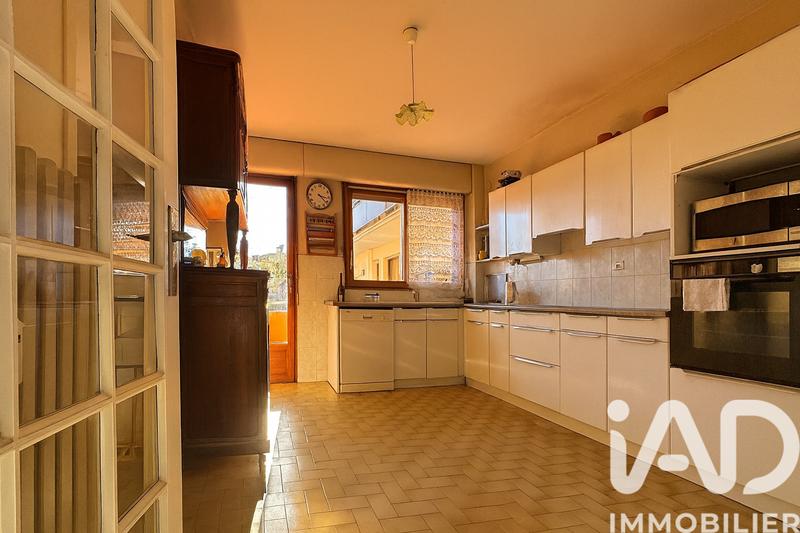 Appartement - 144 m² - 4 pièces