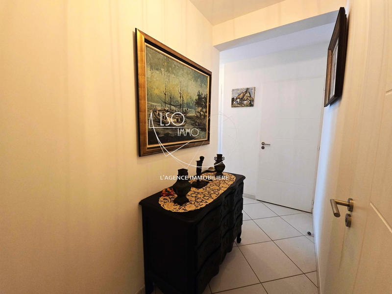 Appartement - 97 m² - 3 pièces