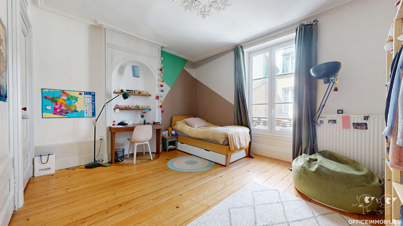 Appartement - 132 m² - 5 pièces