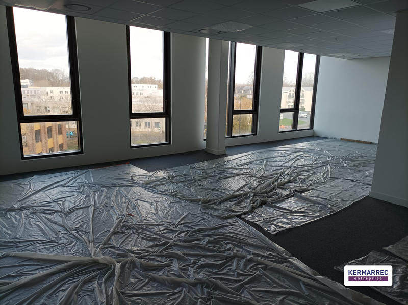 Bureau - 256 m² - 1 pièce