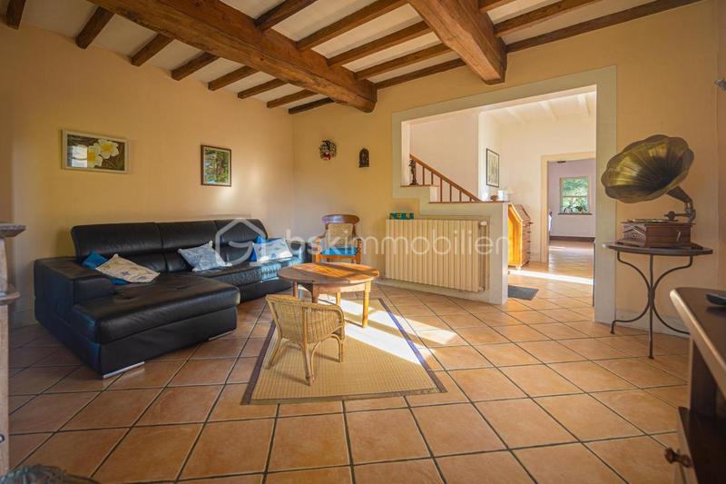 Maison ancienne - 213 m² - 7 pièces