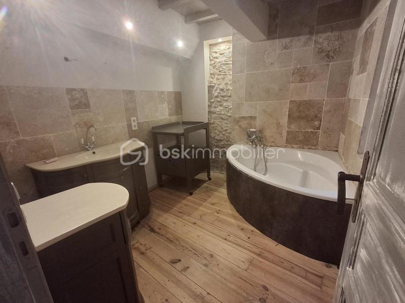 Maison - 170 m² - 7 pièces