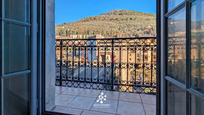 Appartement - 83 m² - 4 pièces