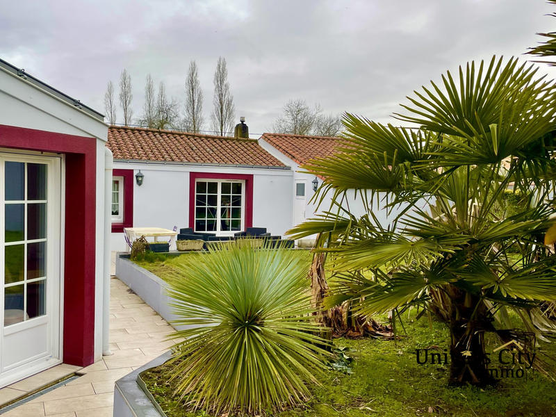 Maison - 95 m² - 4 pièces