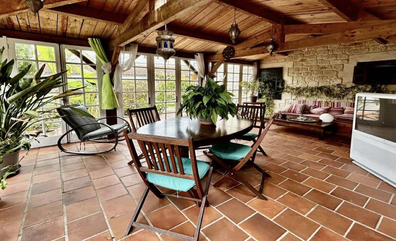 Bastide - 220 m² - 6 pièces