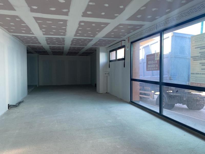 Local commercial - 112 m²