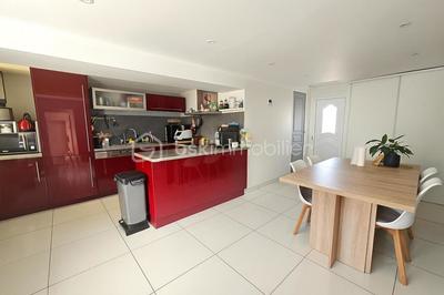 Maison en pierre - 125 m² - 6 pièces