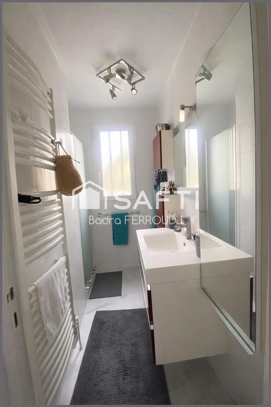 Maison - 95 m² - 4 pièces