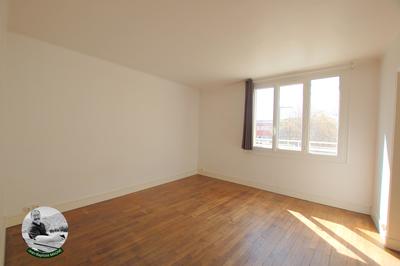 Appartement - 92 m² - 4 pièces