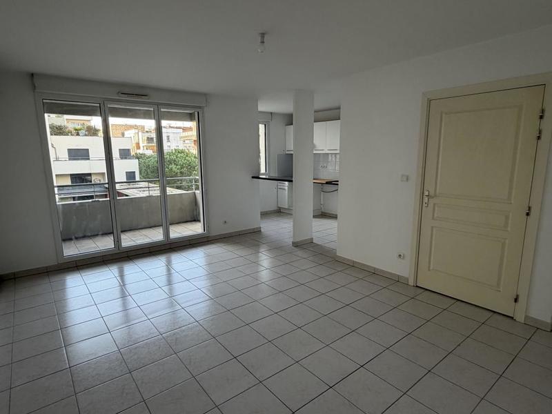 Appartement ancien - 60 m² - 3 pièces