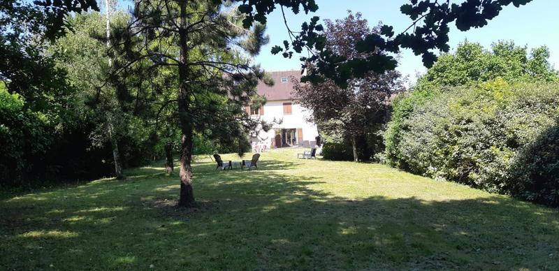 Maison - 250 m² - 7 pièces