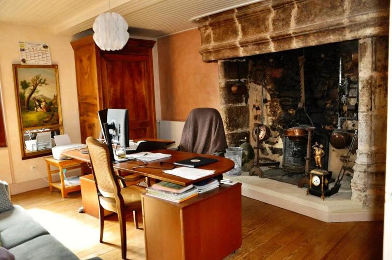 Maison - 260 m² - 12 pièces