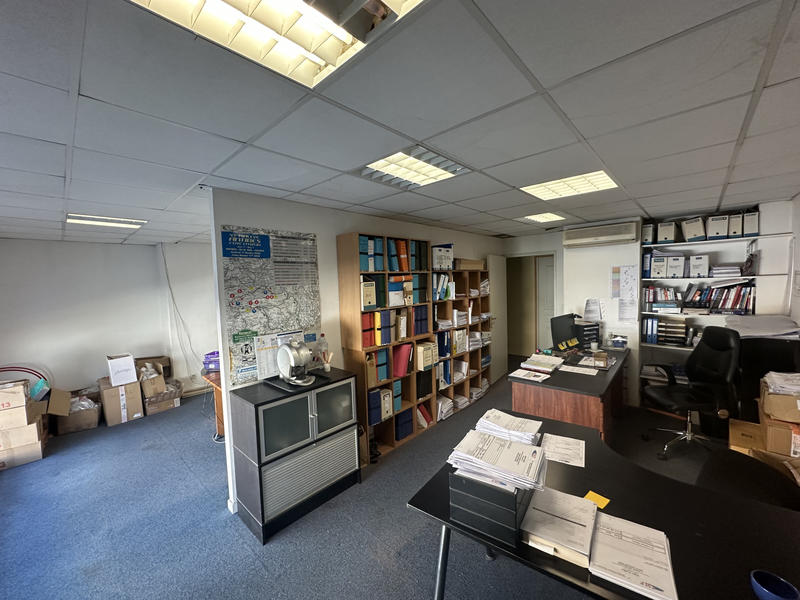 Local d'activités - 800 m²