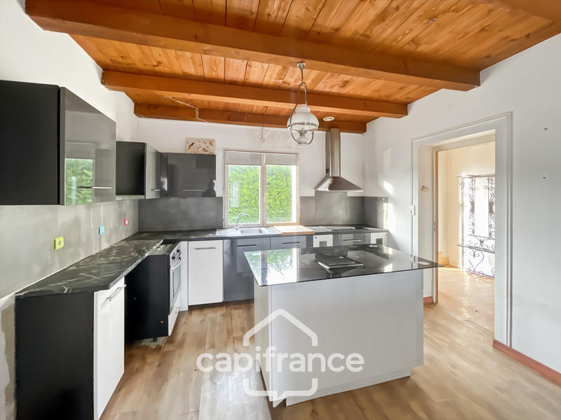 Maison - 93 m² - 5 pièces