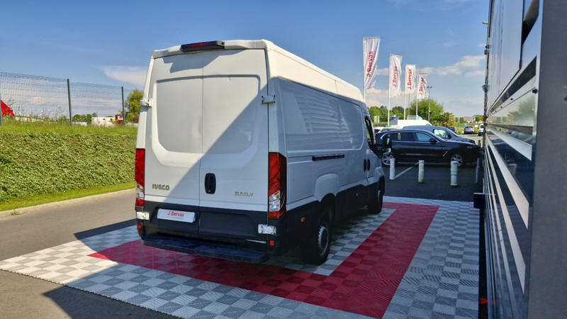 Iveco Daily 35 s 14 v7 h1 q-leaf hi-matic