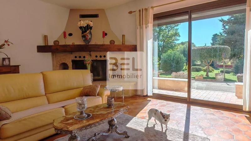 Mas - 210 m² - 7 pièces