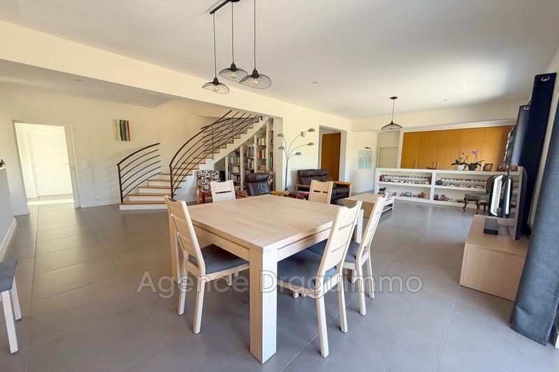 Maison - 169 m² - 6 pièces