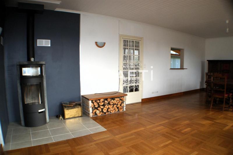 Maison - 214 m² - 7 pièces