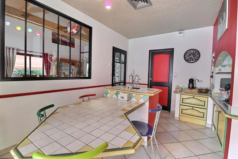 Maison - 181 m² - 7 pièces