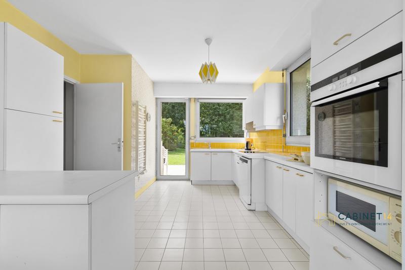 Maison contemporaine - 250 m² - 8 pièces