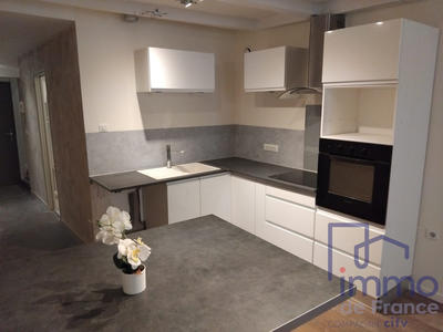 Appartement - 79 m² - 4 pièces