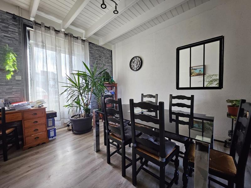 Maison de ville - 110 m² - 8 pièces