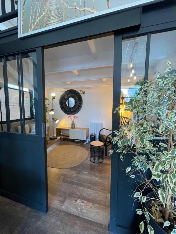 Local commercial - 73 m² - 4 pièces