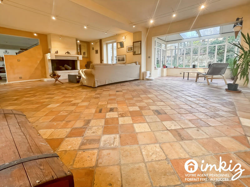 Maison - 210 m² - 7 pièces