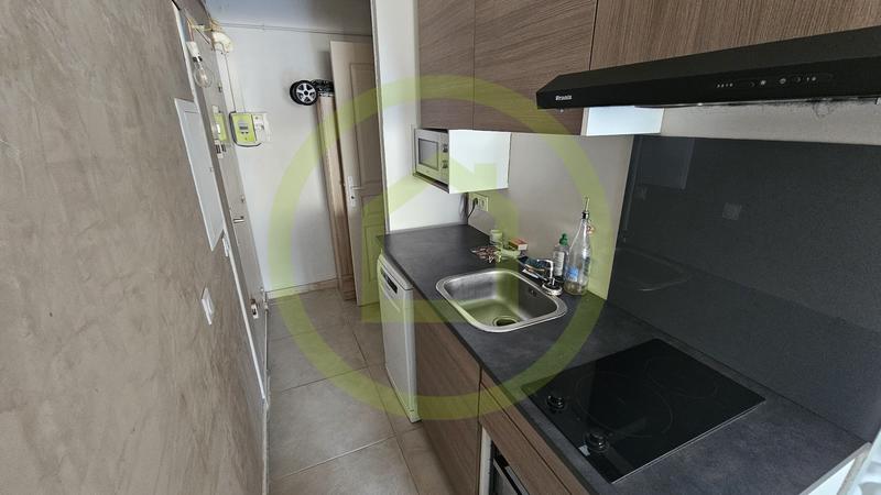 Studio - 25 m² - 1 pièce