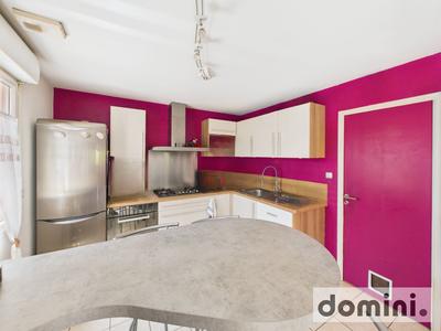 Maison - 96 m² - 5 pièces