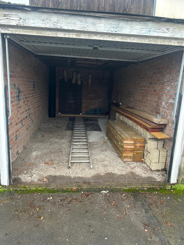 Parking / Garage - 15 m²