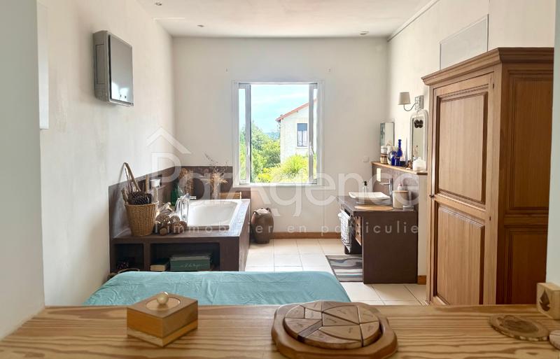 Maison - 111 m² - 6 pièces