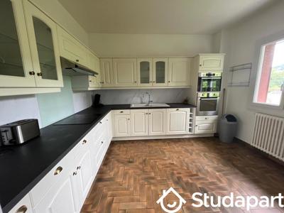 Chambre - 87 m² - 1 pièce