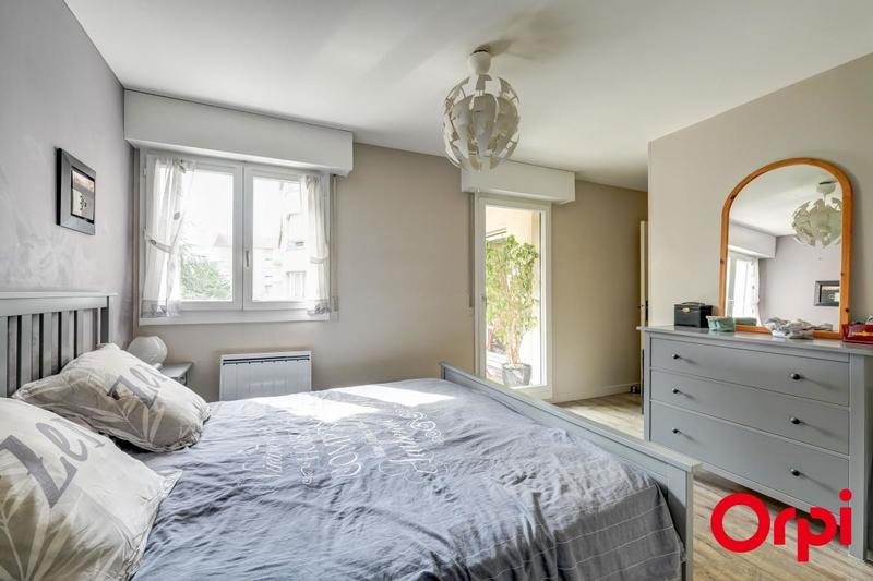 Appartement - 92 m² - 4 pièces