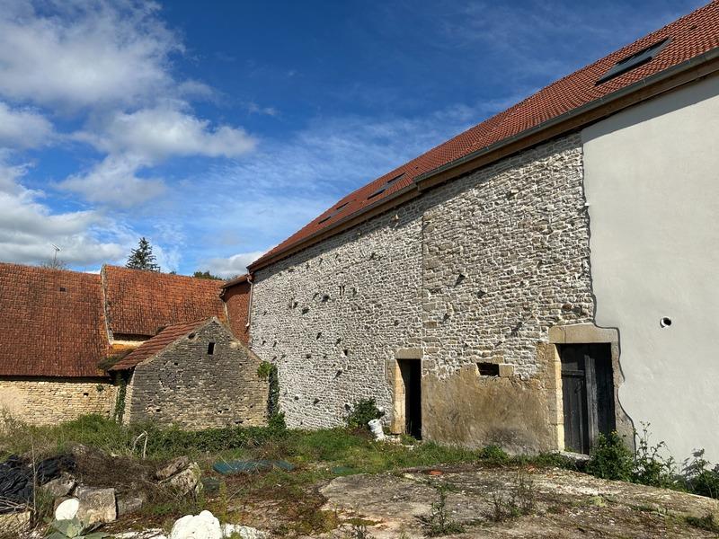 Fermette - 300 m² - 7 pièces