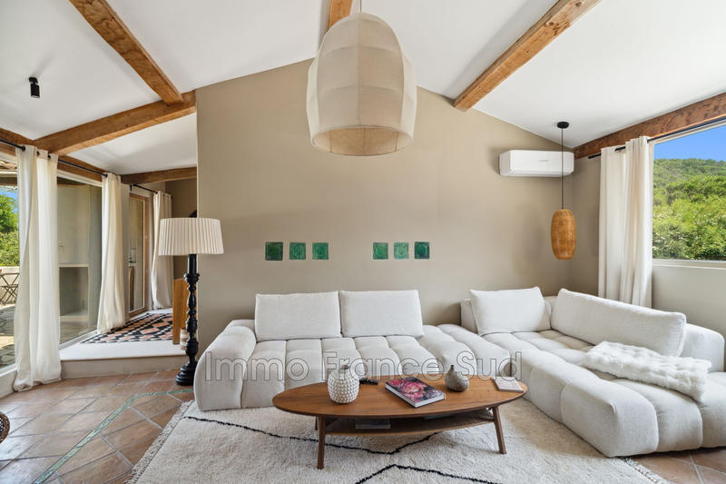 Villa - 200 m² - 8 pièces