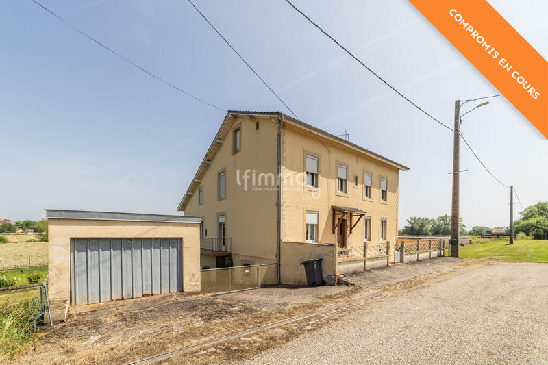 Maison - 268 m² - 9 pièces