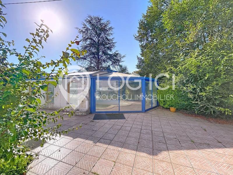 Maison - 207 m² - 7 pièces