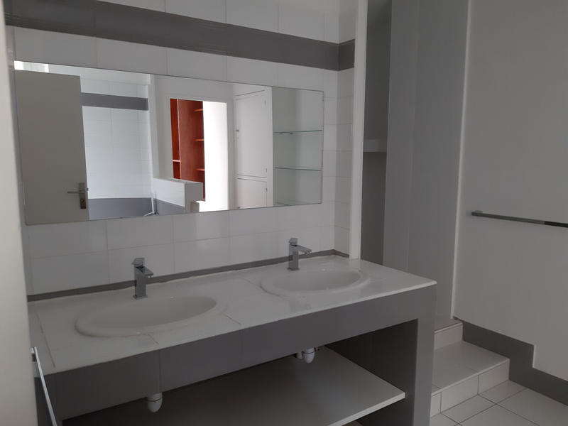 Appartement - 129 m² - 2 pièces