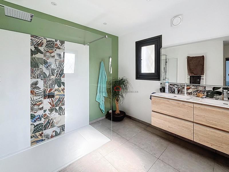 Maison - 170 m² - 6 pièces