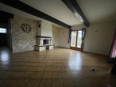 Villa - 1 200 m² - 5 pièces