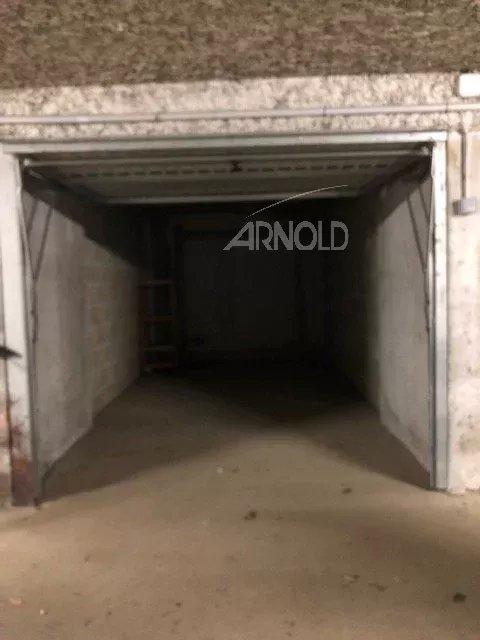Garage - 11 m²